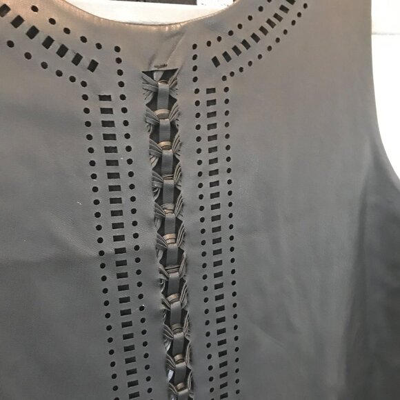 Carmen Marc Valvo Women's Faux Leather Black Cutout Shift Dress Size 6 Gothic - Picture 5 of 15